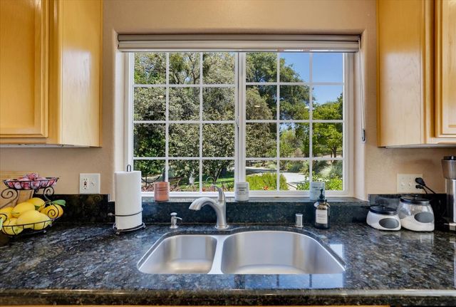 11202 Oak Canyon Dr., Penn Valley, CA 95946