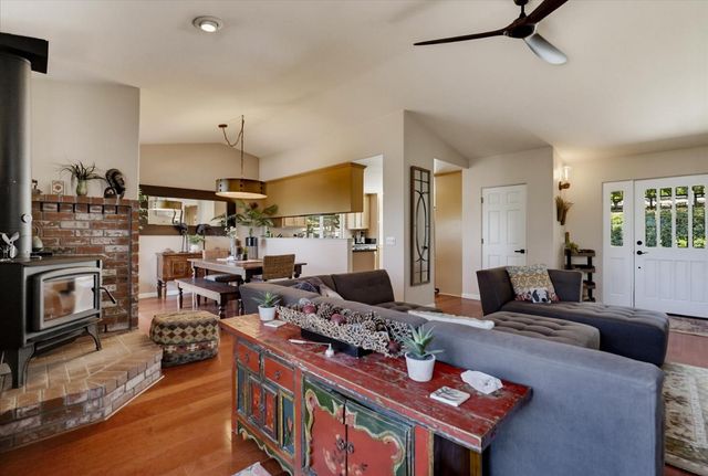 11202 Oak Canyon Dr., Penn Valley, CA 95946