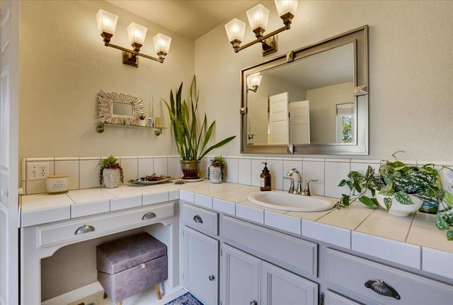 11202 Oak Canyon Dr., Penn Valley, CA 95946