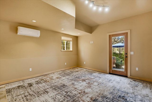 11202 Oak Canyon Dr., Penn Valley, CA 95946