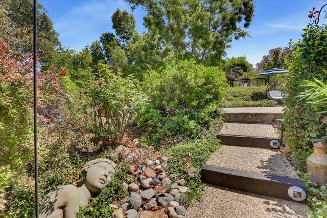 11202 Oak Canyon Dr., Penn Valley, CA 95946