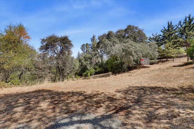 11202 Oak Canyon Dr., Penn Valley, CA 95946