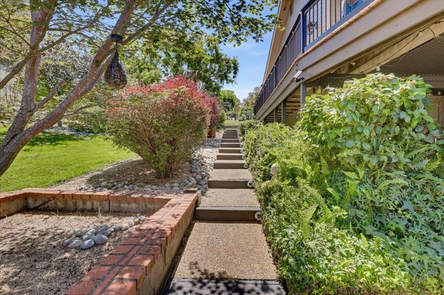 11202 Oak Canyon Dr., Penn Valley, CA 95946