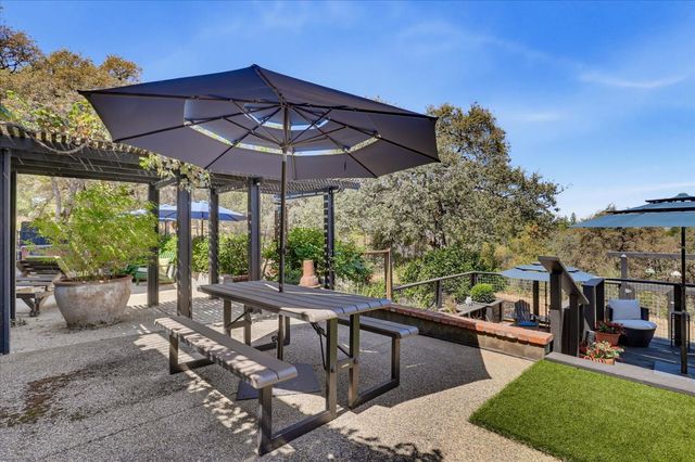 11202 Oak Canyon Dr., Penn Valley, CA 95946