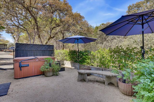 11202 Oak Canyon Dr., Penn Valley, CA 95946