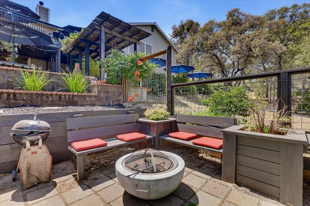 11202 Oak Canyon Dr., Penn Valley, CA 95946
