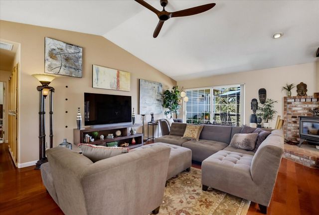 11202 Oak Canyon Dr., Penn Valley, CA 95946