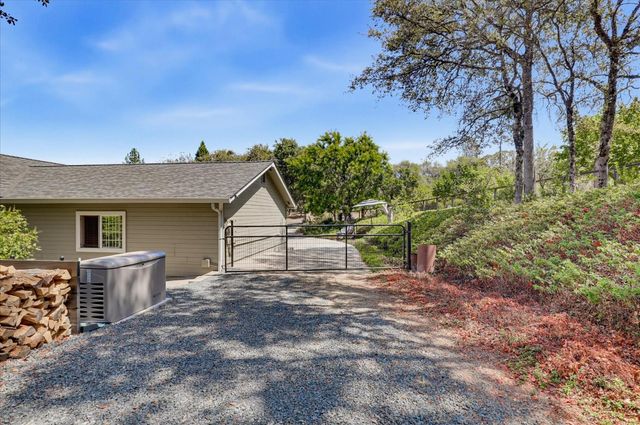 11202 Oak Canyon Dr., Penn Valley, CA 95946