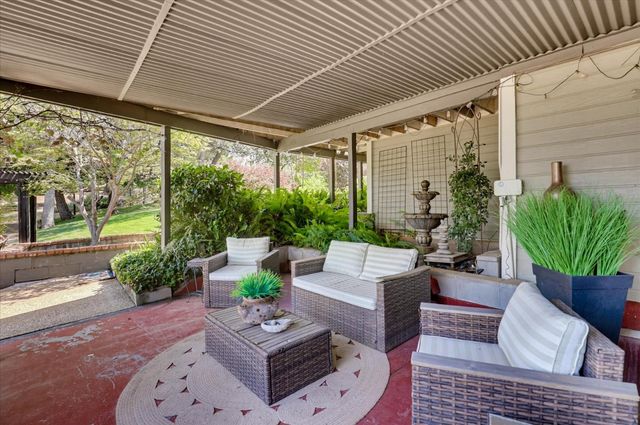 11202 Oak Canyon Dr., Penn Valley, CA 95946