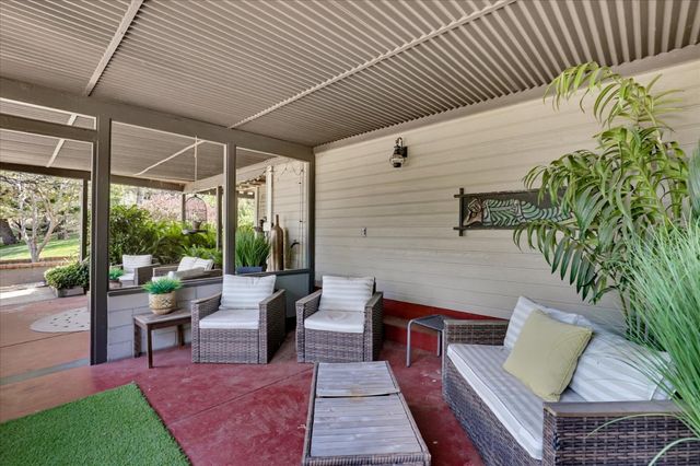 11202 Oak Canyon Dr., Penn Valley, CA 95946