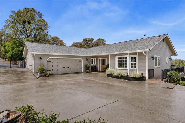 11202 Oak Canyon Dr., Penn Valley, CA 95946