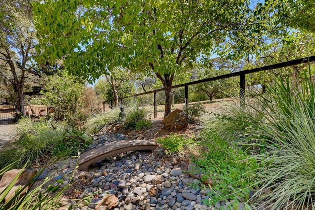 11202 Oak Canyon Dr., Penn Valley, CA 95946