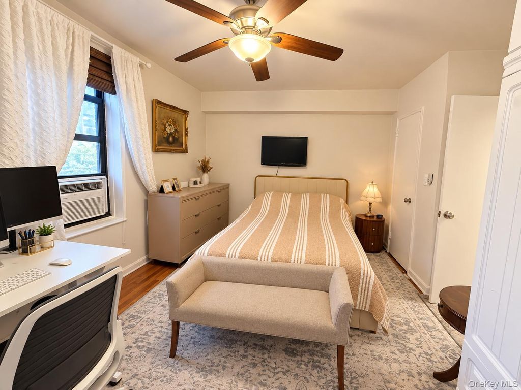 8423 Manton Street 5E, Briarwood, NY 11435 — photo 4
