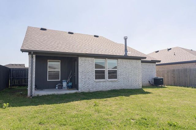 401 Nest Drive, Yukon, OK 73099