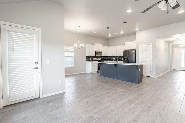 401 Nest Drive, Yukon, OK 73099