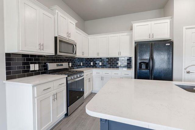 401 Nest Drive, Yukon, OK 73099