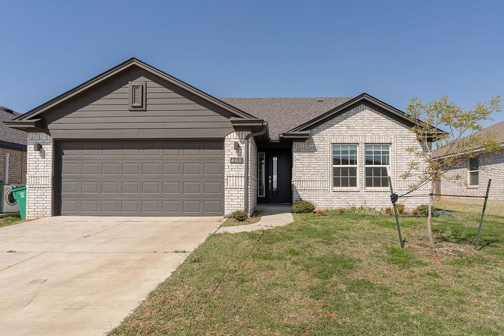 401 Nest Drive, Yukon, OK 73099