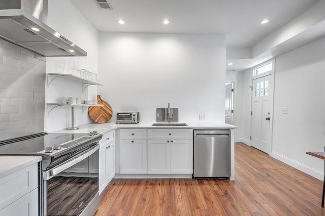 19 America Street A And B, Charleston, SC 29403