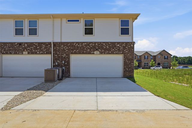 240 Wagon Spoke Way, Fort Worth, TX 76120