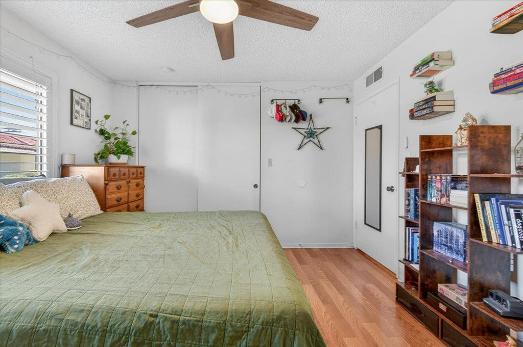 Image 20 of property listing at 1767 W Santa Ana Avenue, Fresno, CA 93705