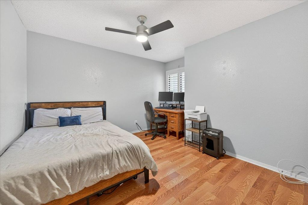 Image 21 of property listing at 1767 W Santa Ana Avenue, Fresno, CA 93705