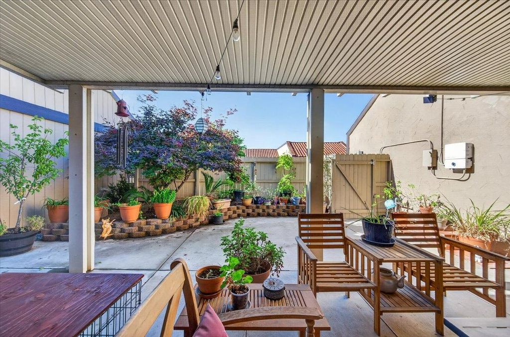 Image 32 of property listing at 1767 W Santa Ana Avenue, Fresno, CA 93705