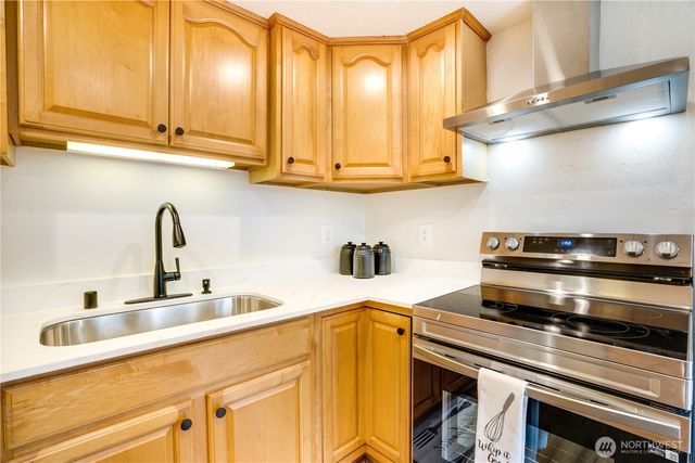 2450 Marine Drive, Bremerton, WA 98312