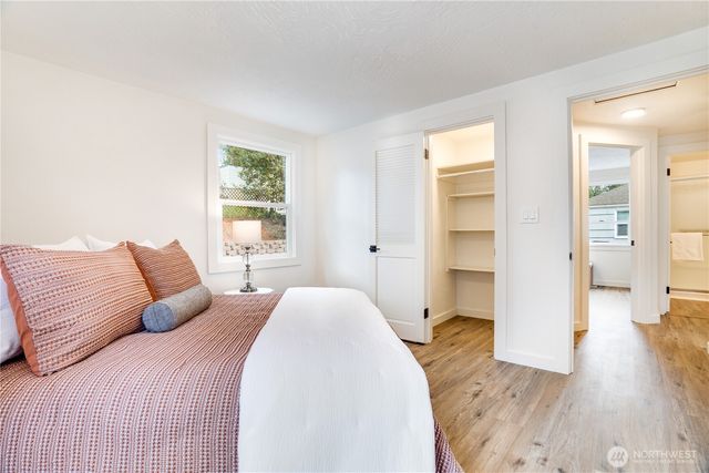 2450 Marine Drive, Bremerton, WA 98312