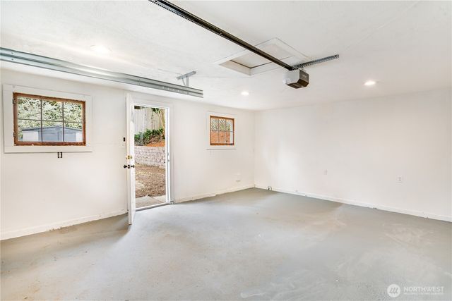 2450 Marine Drive, Bremerton, WA 98312