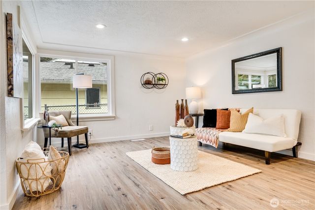 2450 Marine Drive, Bremerton, WA 98312