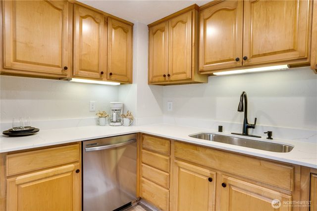 2450 Marine Drive, Bremerton, WA 98312