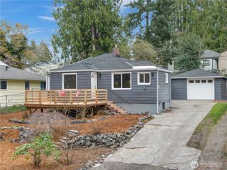 2450 Marine Drive, Bremerton, WA 98312