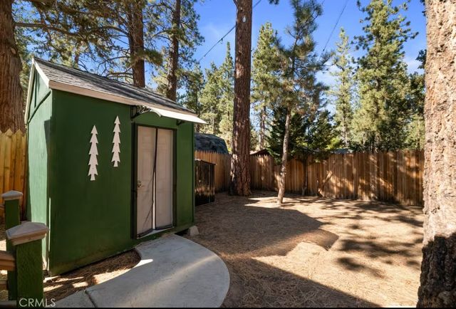 409 W Rainbow, Big Bear City, CA 92314