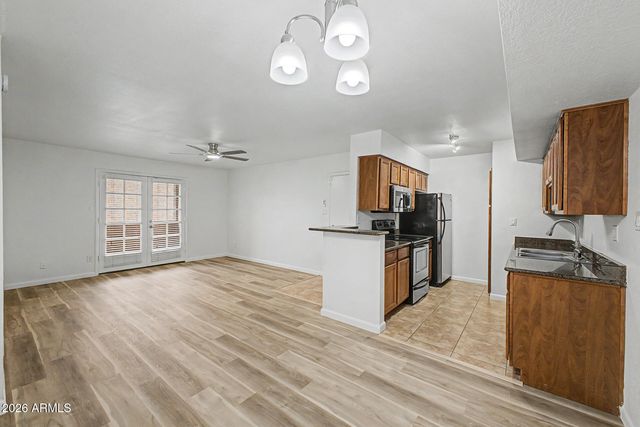 5995 N 78th Street 2012, Scottsdale, AZ 85250