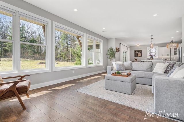 10966 Stakes Road, Greenville, MI 48838