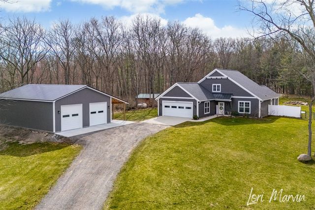 10966 Stakes Road, Greenville, MI 48838