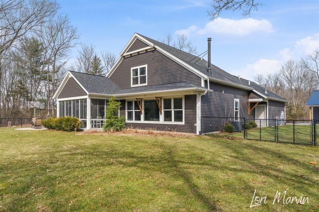 10966 Stakes Road, Greenville, MI 48838