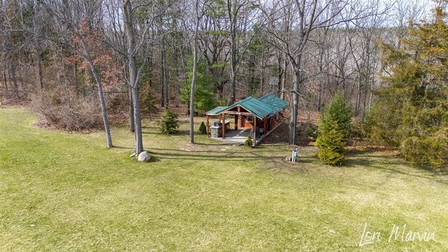 10966 Stakes Road, Greenville, MI 48838
