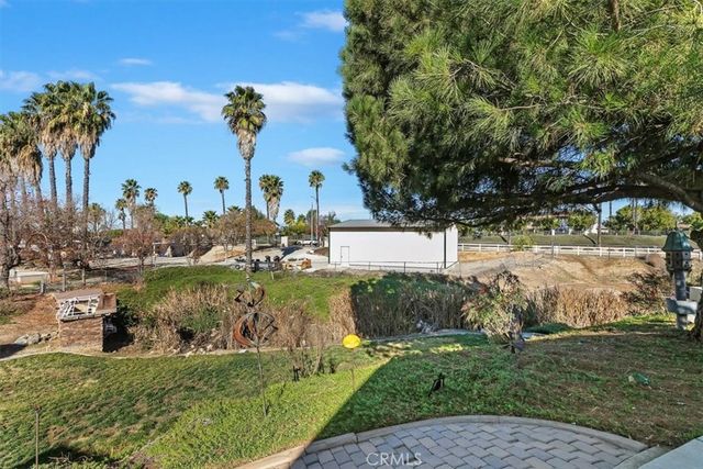 18590 Roberts, Riverside, CA 92508