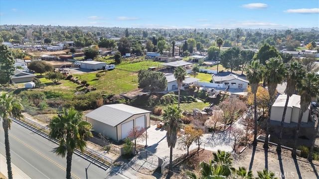 18590 Roberts, Riverside, CA 92508