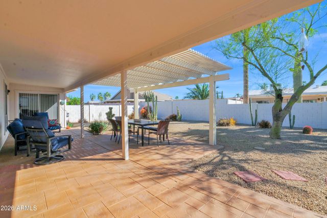 26609 S HOLLYGREEN Drive, Sun Lakes, AZ 85248