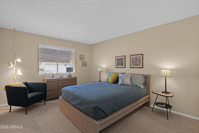 26609 S HOLLYGREEN Drive, Sun Lakes, AZ 85248