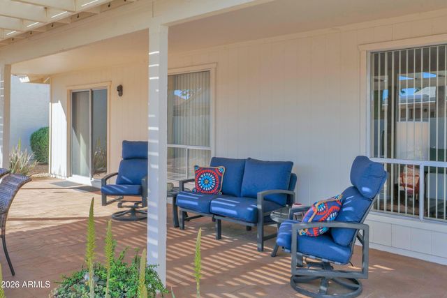 26609 S HOLLYGREEN Drive, Sun Lakes, AZ 85248