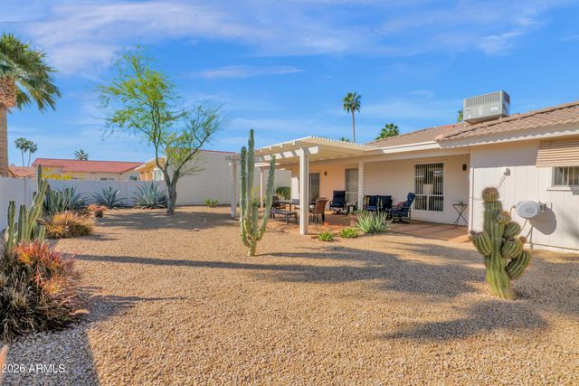 26609 S HOLLYGREEN Drive, Sun Lakes, AZ 85248