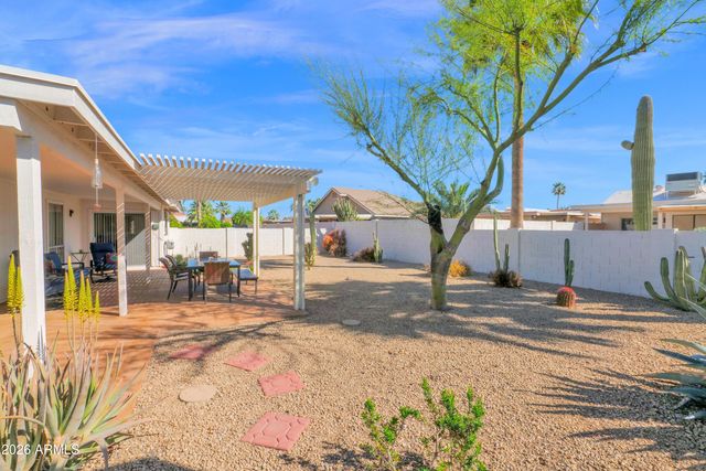 26609 S HOLLYGREEN Drive, Sun Lakes, AZ 85248