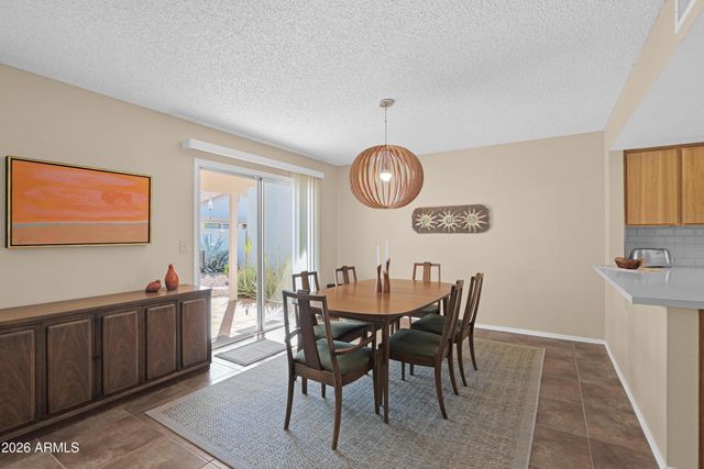 26609 S HOLLYGREEN Drive, Sun Lakes, AZ 85248