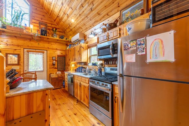 225 Hickory Woods Trail, Murphy, NC 28906