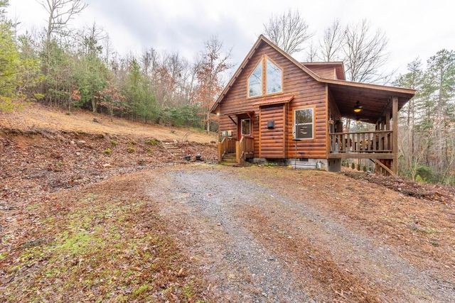 225 Hickory Woods Trail, Murphy, NC 28906