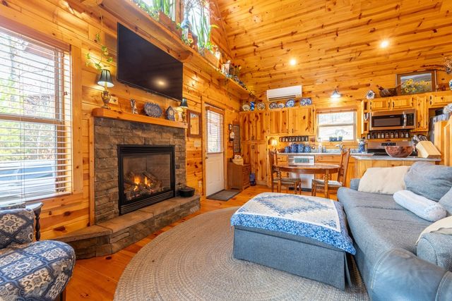 225 Hickory Woods Trail, Murphy, NC 28906