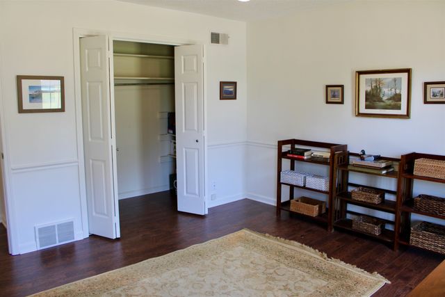 2131 SONNING DR, Germantown, TN 38138